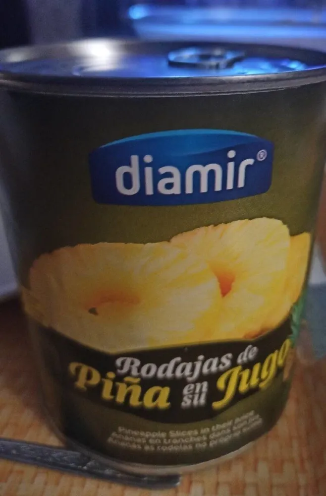 Rodaja de piña en su jugo