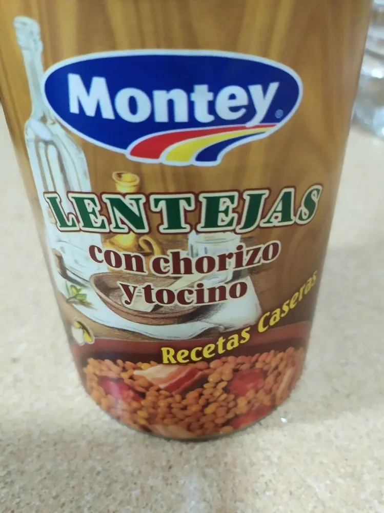 Lentejas con chorizo y tocino