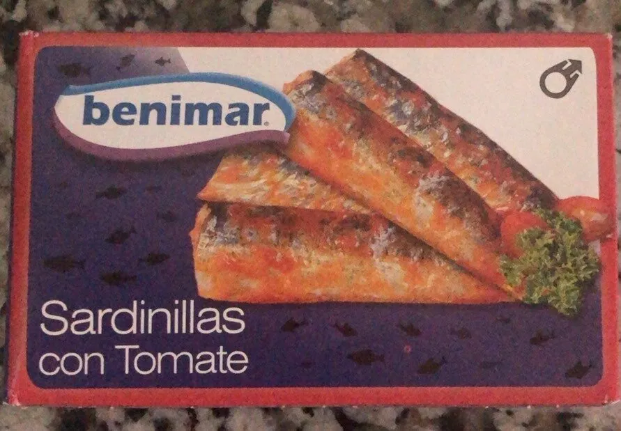 Sardinillas con tomate
