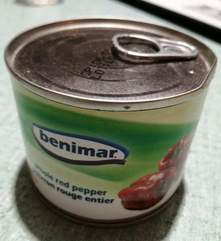 Poivron rouge entier