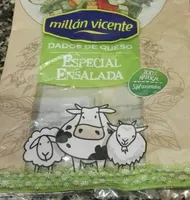 Dados de queso especial ensalada