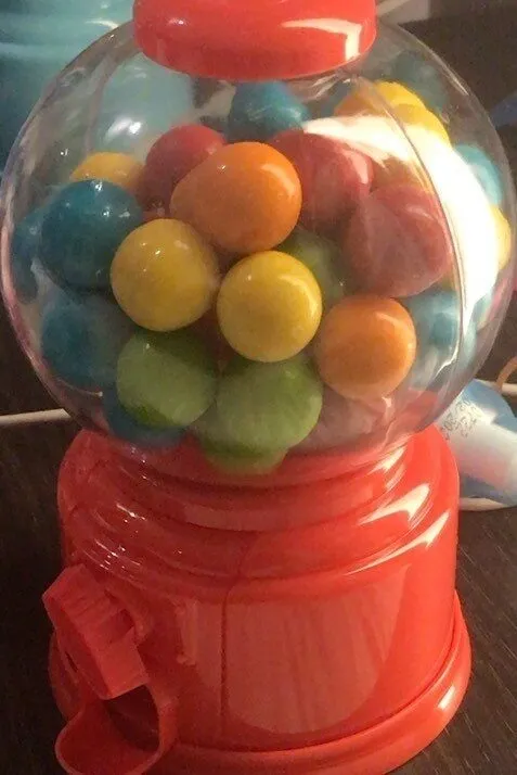 Gumball machine