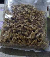 Nuez cuartos chicle