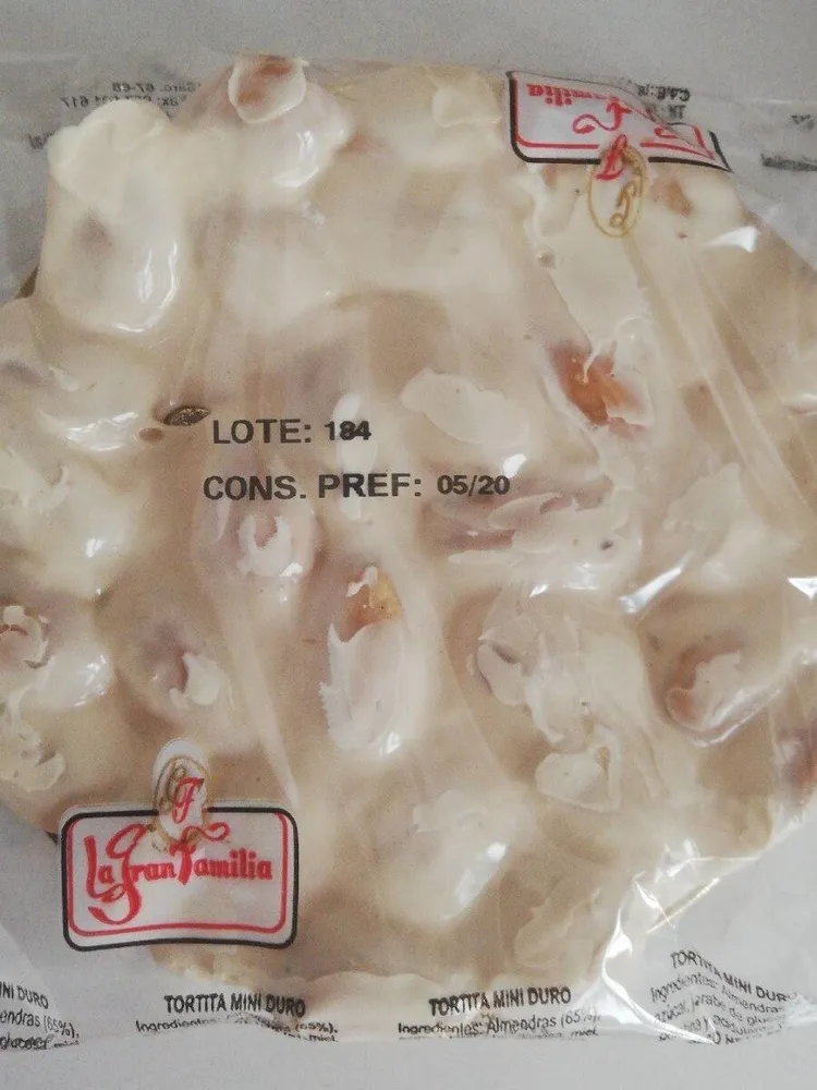 Torta turrón duro