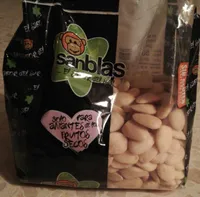 Almendra repelada cruda