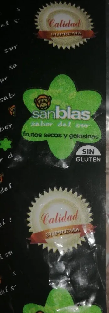 Almendra repelada cruda