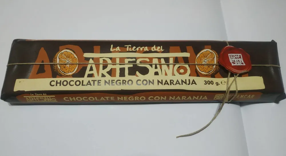Chocolate negro con naranja