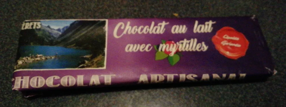 chocolat au lait avec myrtilles