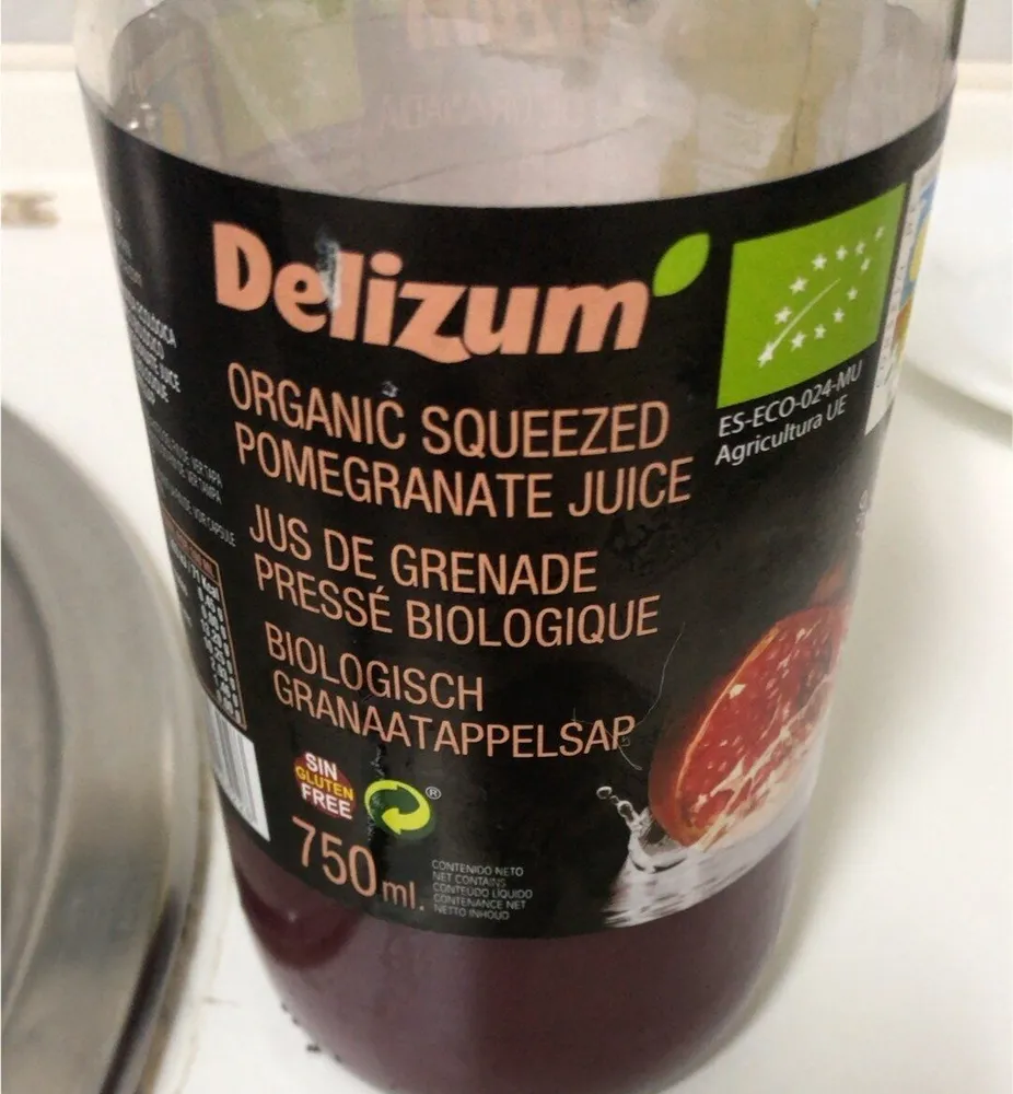 Organic squeezed pomegranate juice