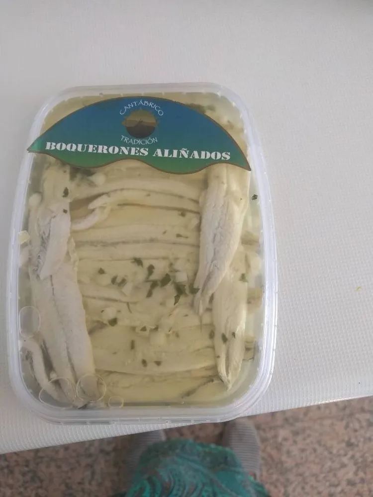 Boquerones aliñados