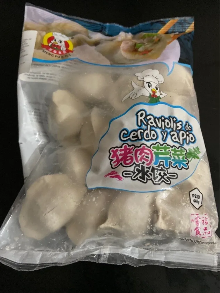 Raviolis de cerdo y apio