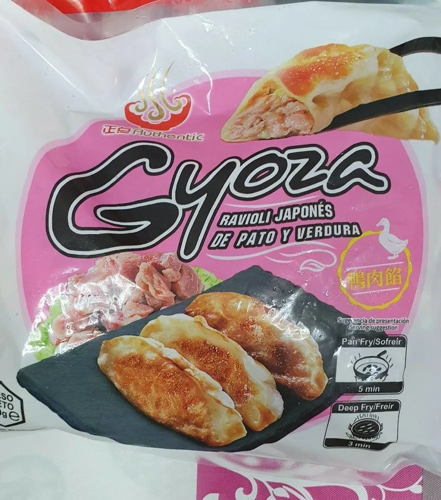 Gyoza ravioli japonés de pato y verdura