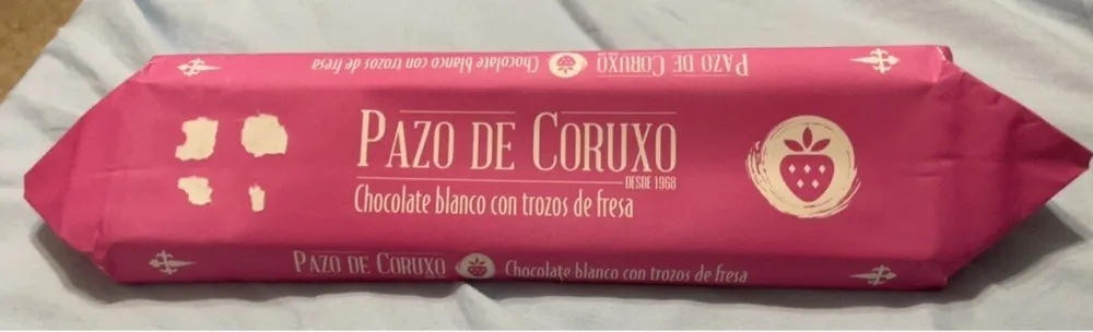Chocolate blanco con trozos de fresa