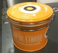 Onzas de chocolate negro con trozos de naranja