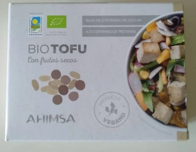 Bio tofu con frutos secos
