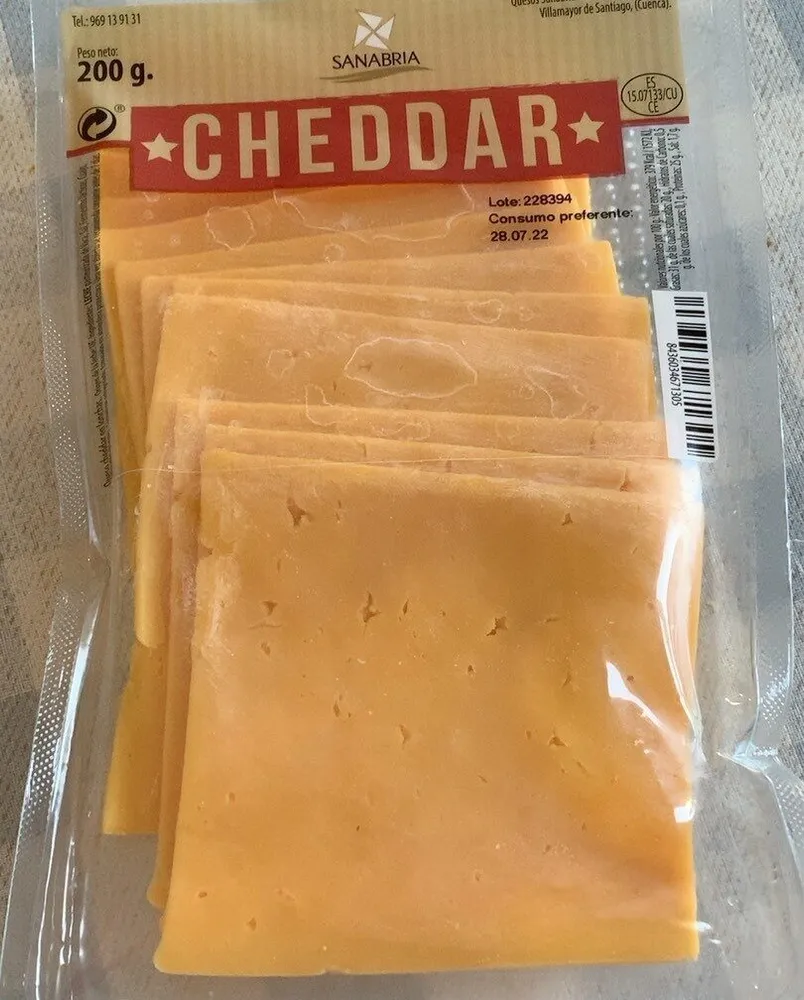 Queso cheddar