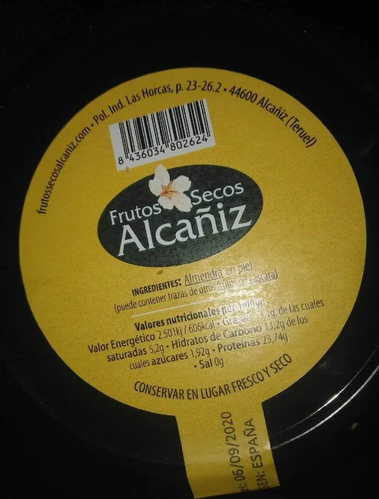 Almendras largueta en piel