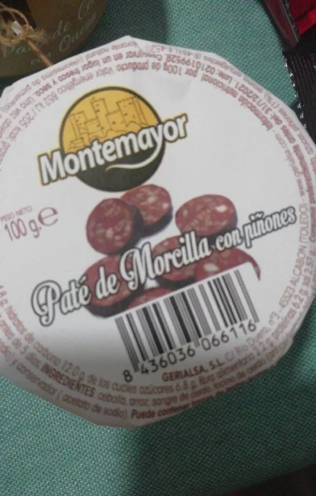 Paté de morcilla con piñones