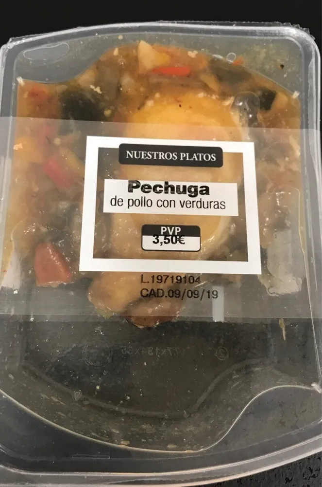 Pechuga de pollo con verduras