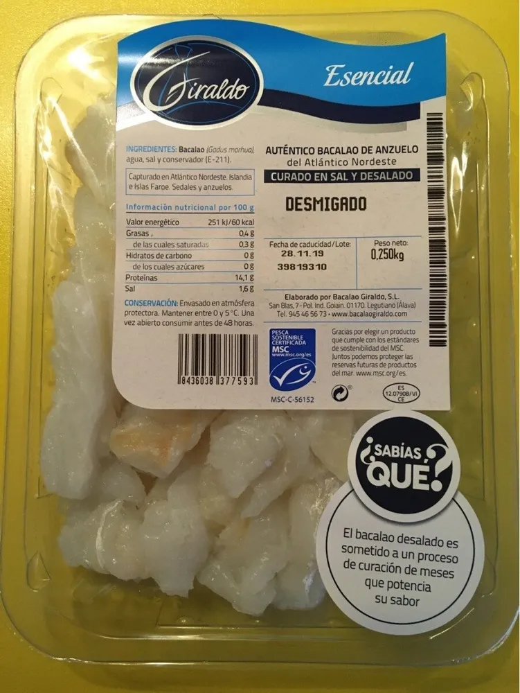 Bacalao desmigado curado en sal y desalado