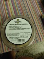 Almendra cruda comuna repelada