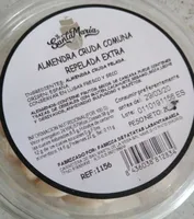 Almendra cruda comuna repelada frita