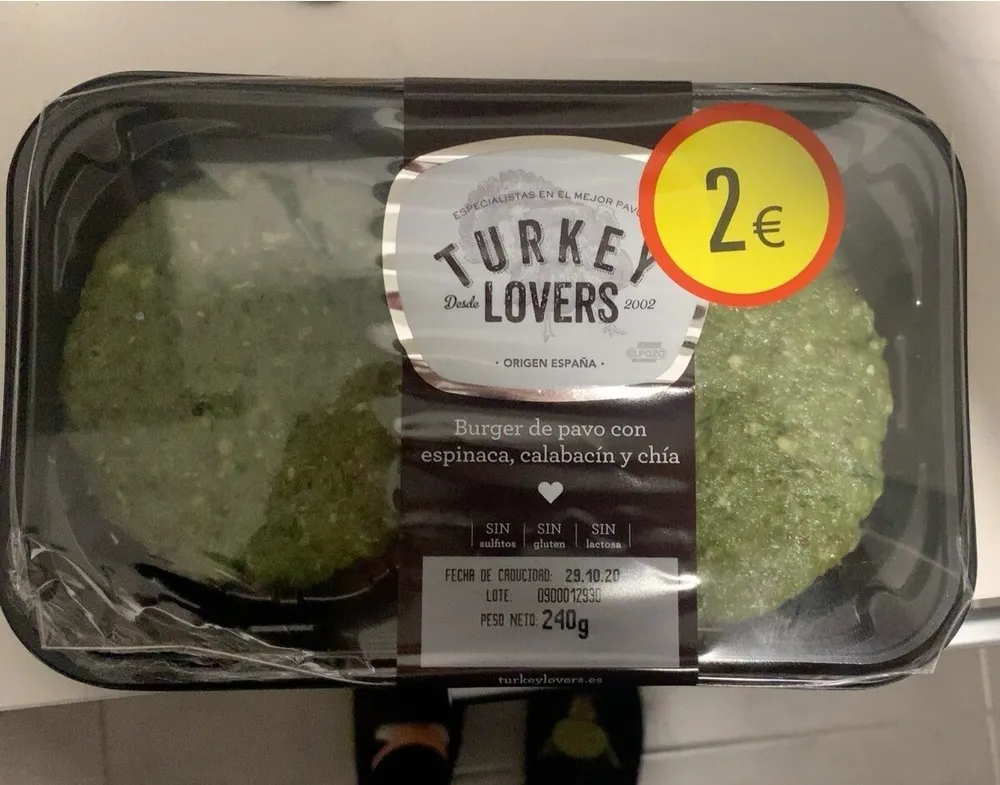Burguer de pavo con espinaca, calabacín y chía