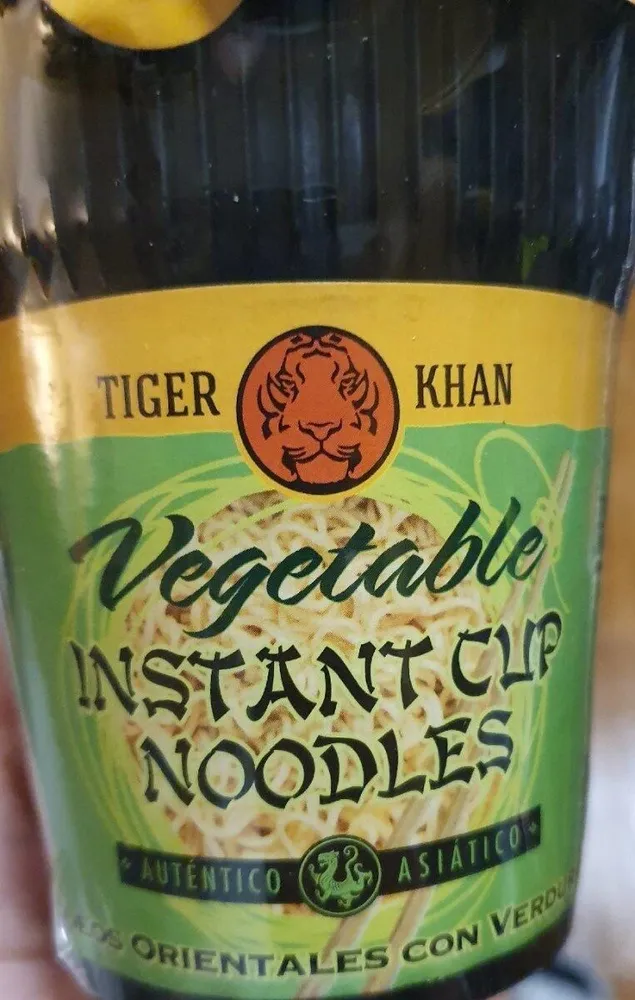Fideos orientales con verduras