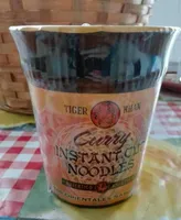 Instant noodles curry