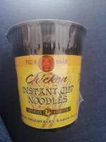 Chicken instant cup noodles