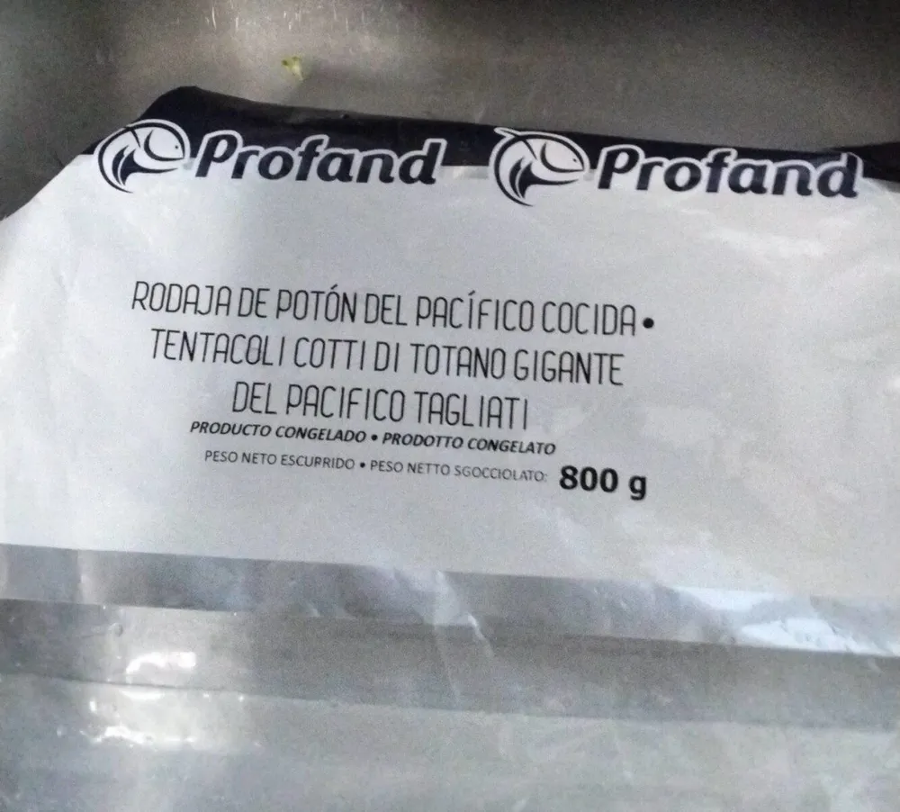 tentacoli cotti di totano gigante del pacifico tagliati