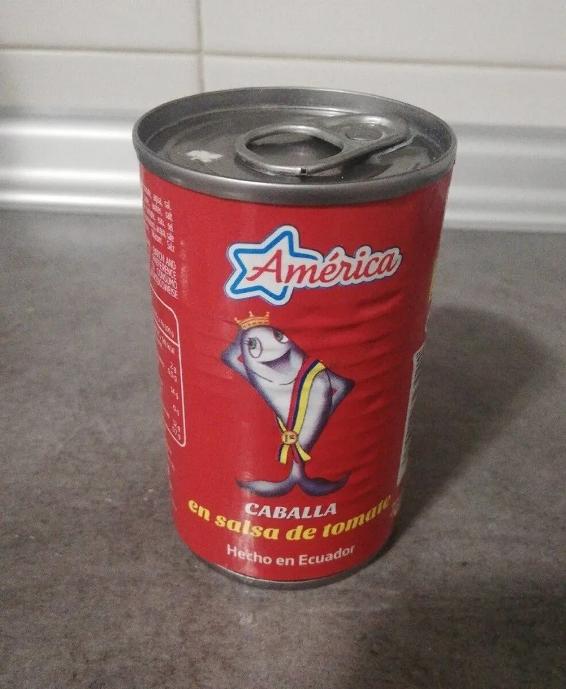 Caballa en salsa de tomate
