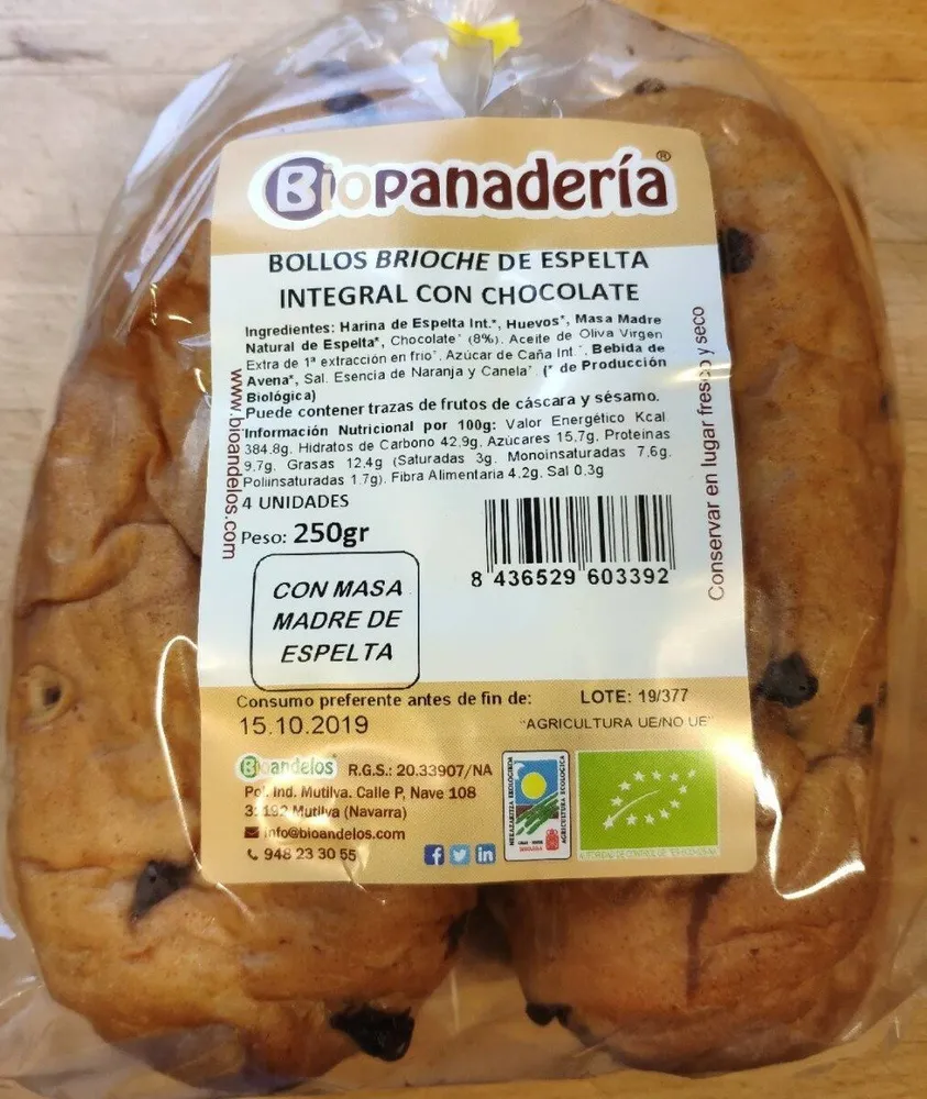 Bollos brioche de espelta integral con chocolate