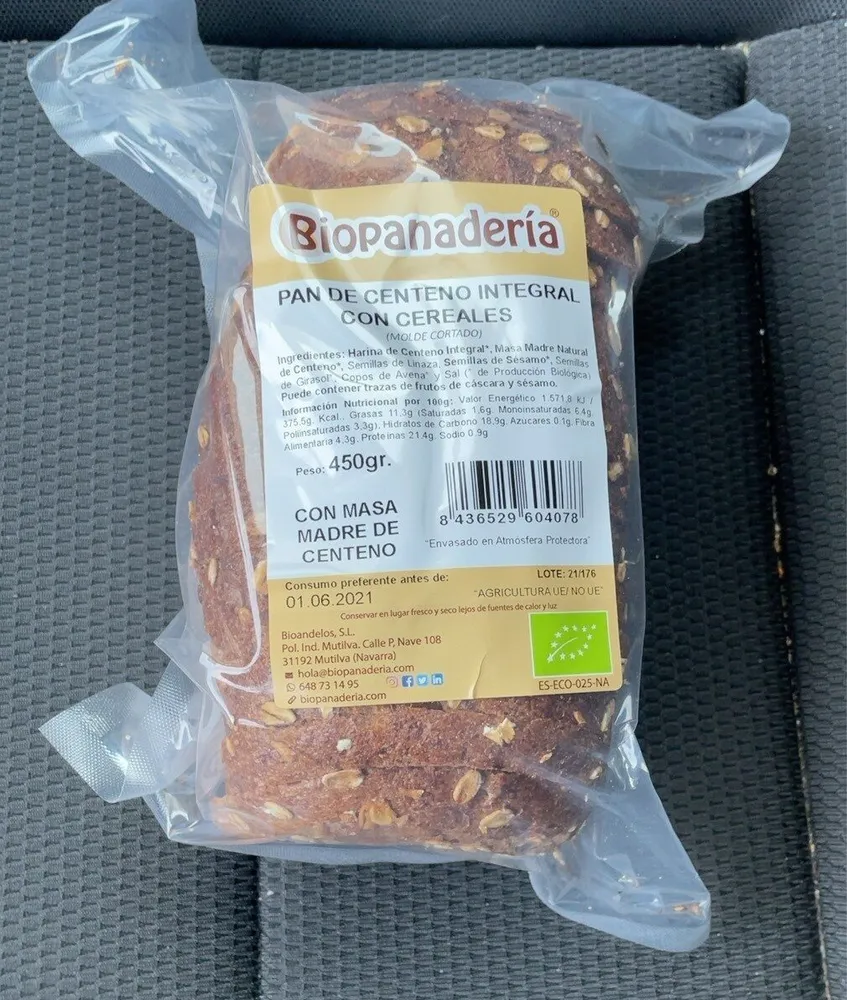 Pan de centeno integral con cereales