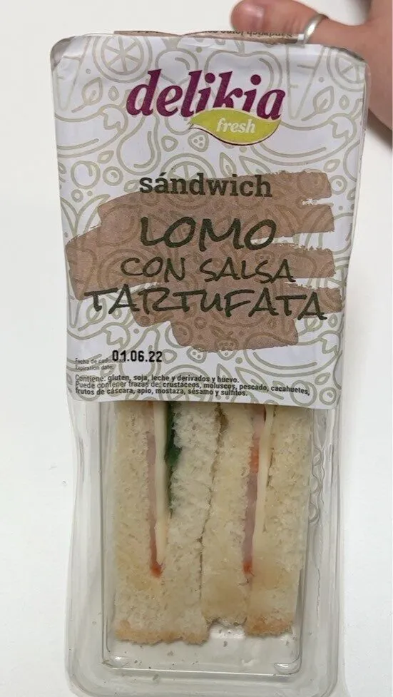 Sándwich lomo con salsa tartufata