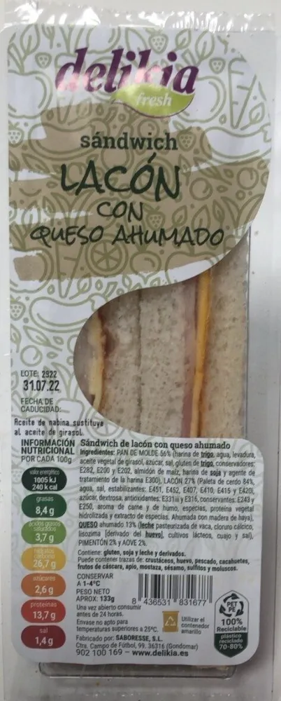 Sandwich lacón con queso ahumado
