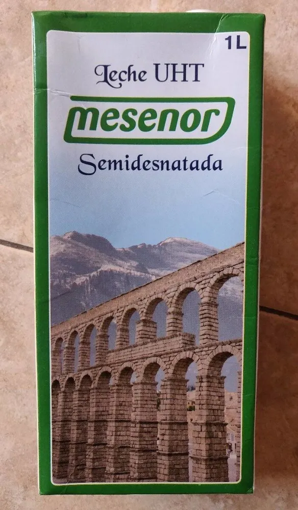 Leche UHT semidesnatada