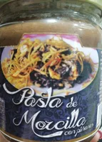 Pasta de morcilla con piñones