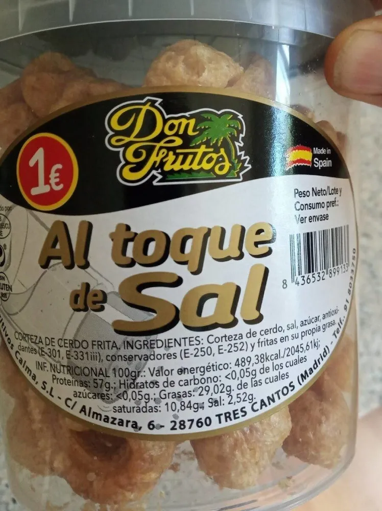 Corteza de cerdo frita Al toque de sal