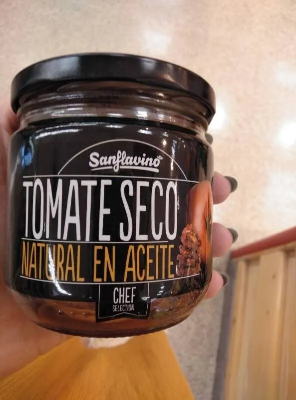 Tomate seco natural en aceite