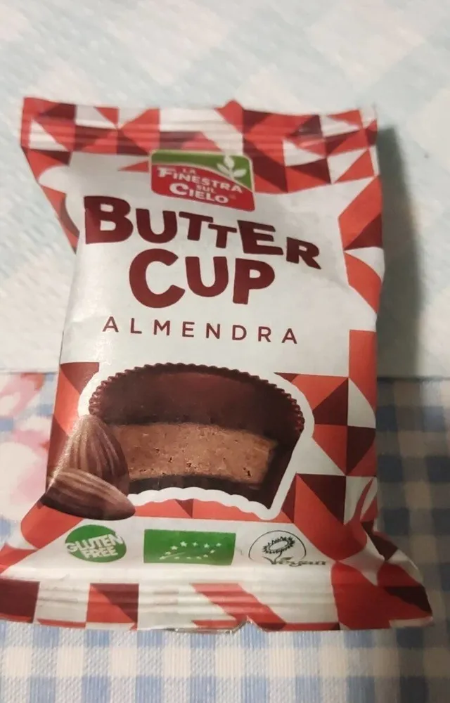 Butter cup almendra