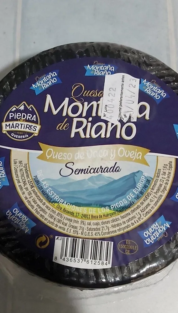 Queso de vacaciones y oveja semicurado