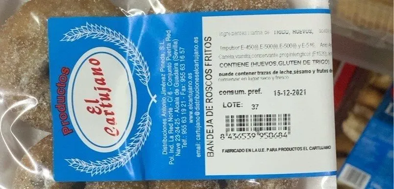 bandeja de roscos fritos
