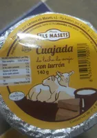 Cuajada de leche de oveja con turrón