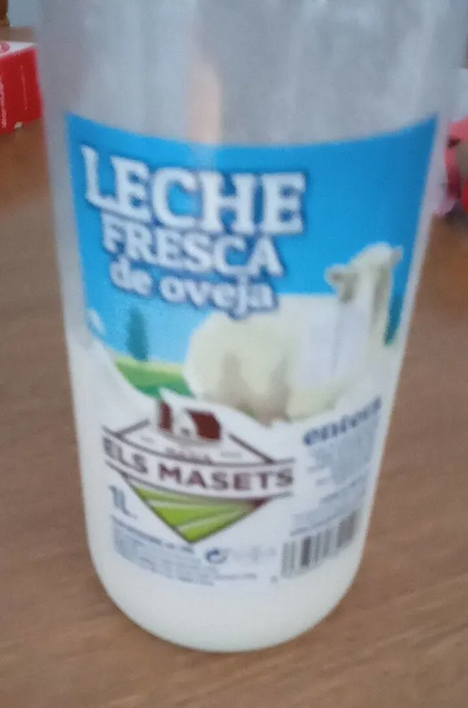 Leche fresca de oveja
