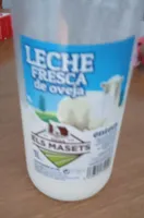 Leche fresca de oveja