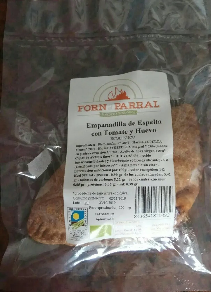 Empanadilla de espelta con tomate y huevo