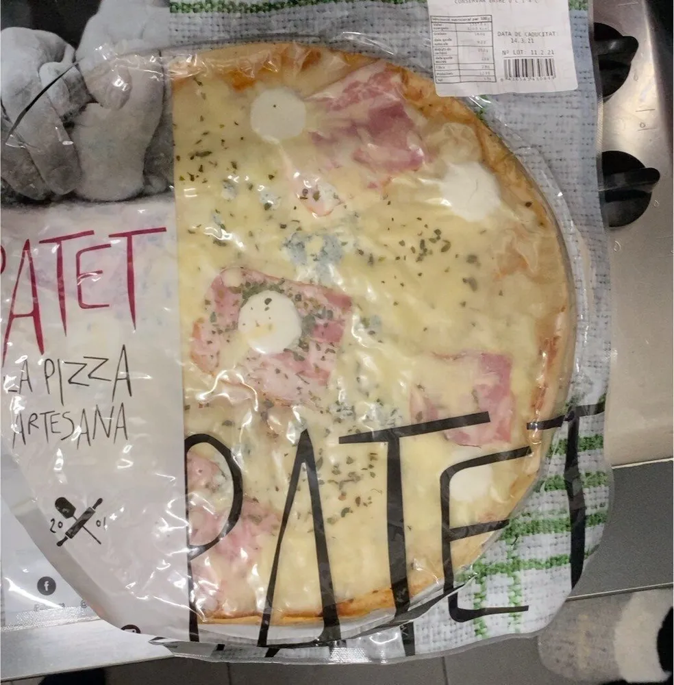 Pizza fresca 5 formatges Bacon