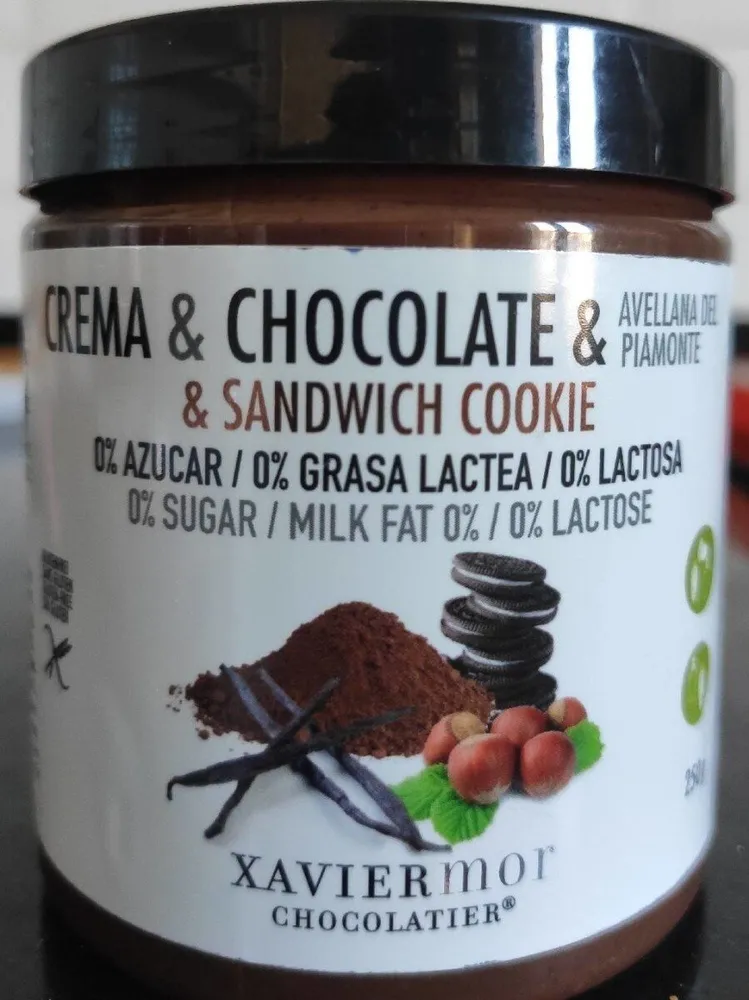 Crema & Chocolate & Sandwich cookie