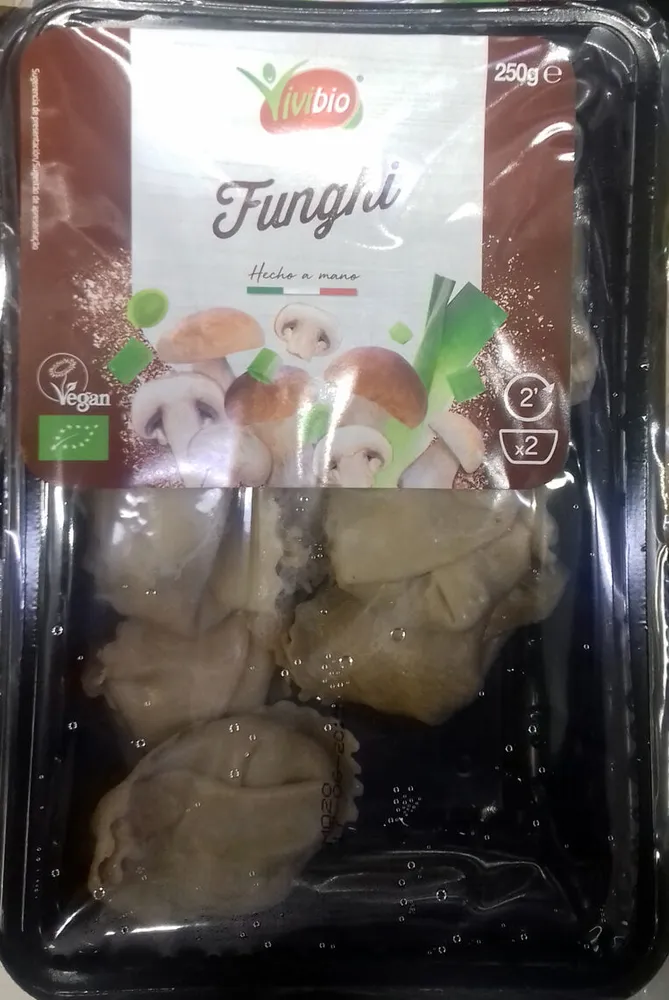 Pasta fresca ecológica rellena de setas